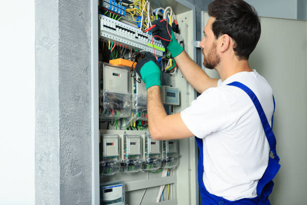 Best Licensed Electrician  in Carpentersvle, IL